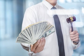 Auctions in Sacramento-auctioneers3