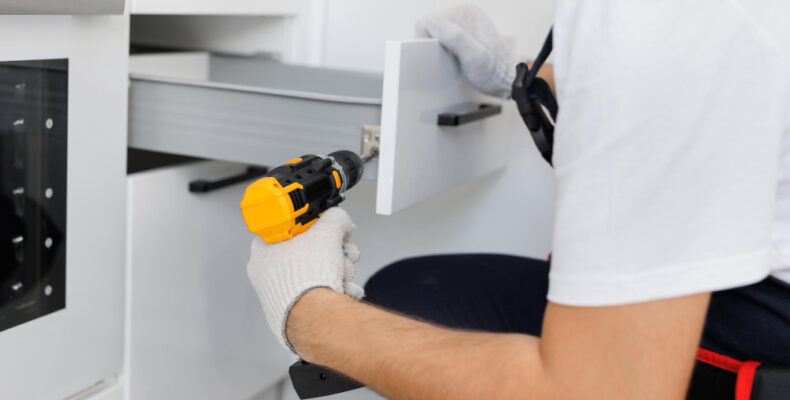 Cabinet Refinishing Refacing Contractor in Rockford Bay ID